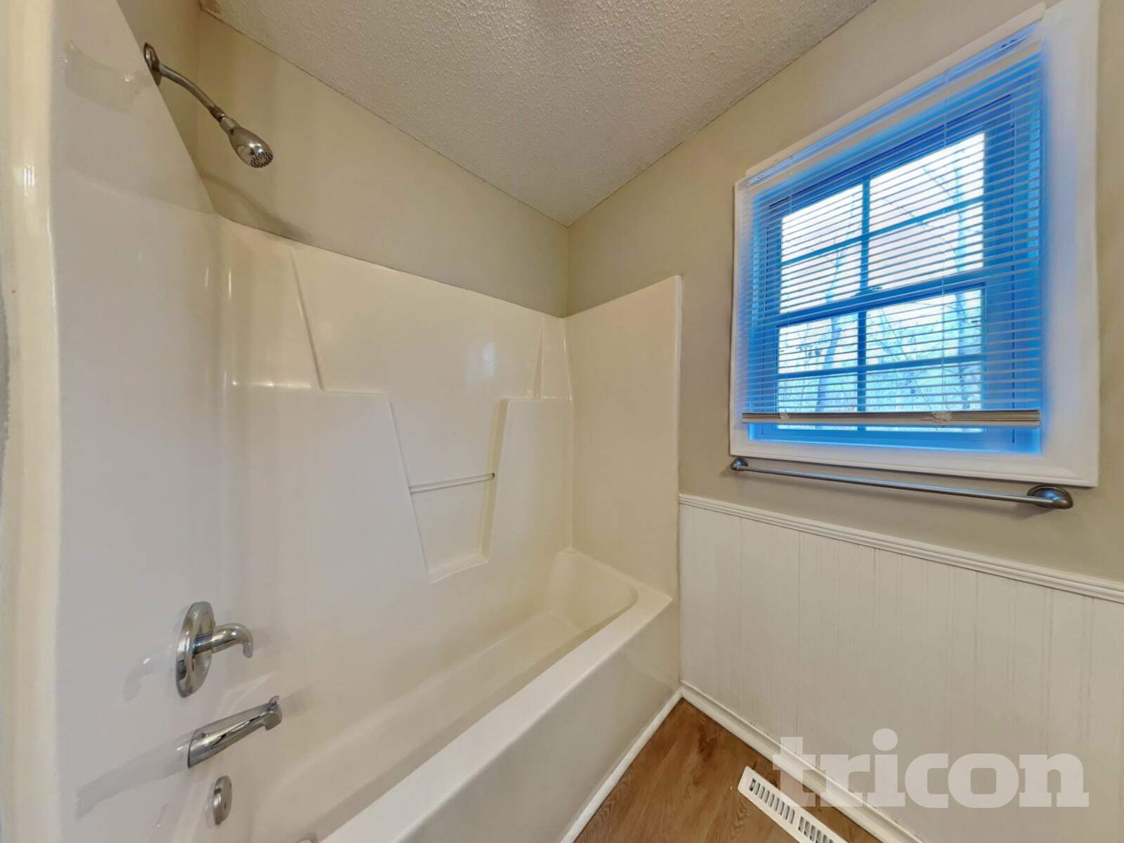 Building Photo - 3008 Brittany Dr