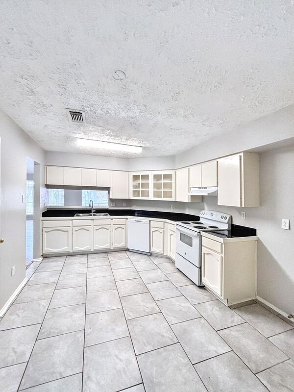 Building Photo - 7311 Postwick Ct