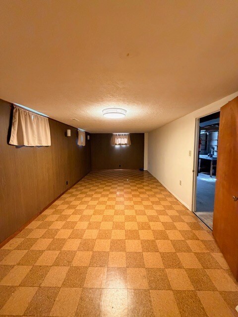 Building Photo - 115 Longview Dr