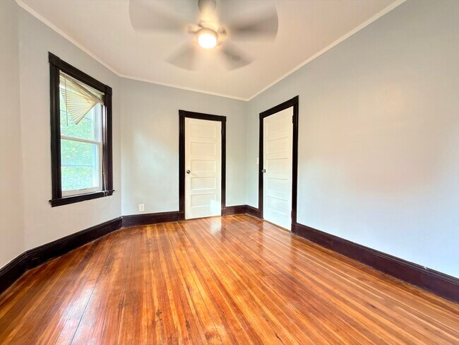 Building Photo - 18 Harold Park