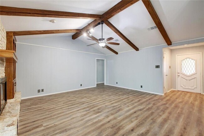 Building Photo - 308 Sequoia Trail