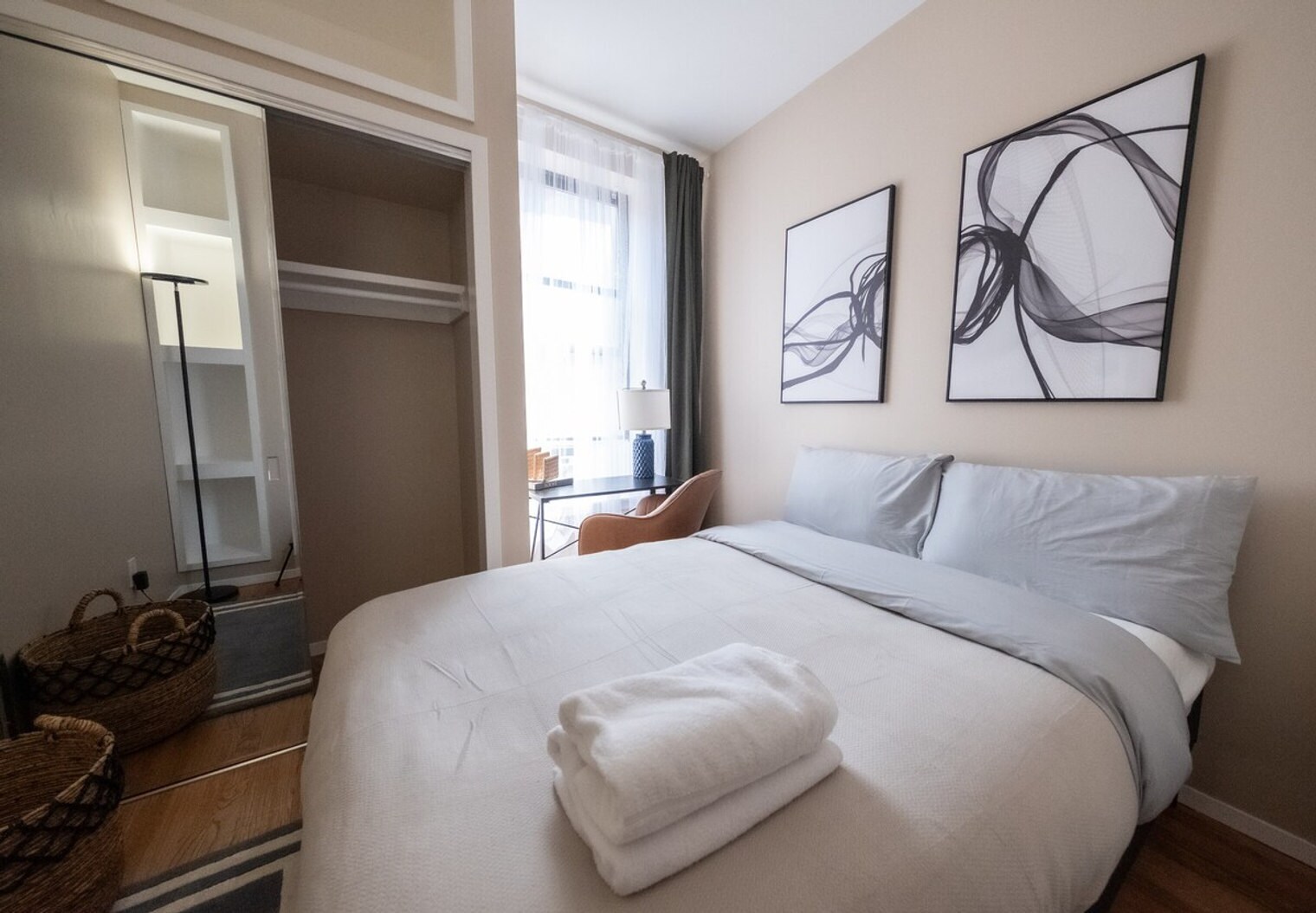 Building Photo - 245 W 113th St