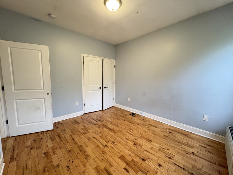 63 Linden St 5 - 44 Linden Ave