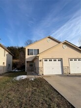 Building Photo - 712 Woodside Creek Dr