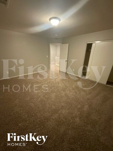 Building Photo - 10712 Silver Pyramid Ct