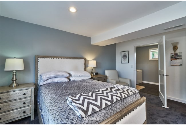 Building Photo - 4213 S 185th St