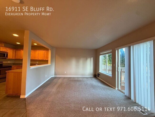 Building Photo - 16911 SE Bluff Rd