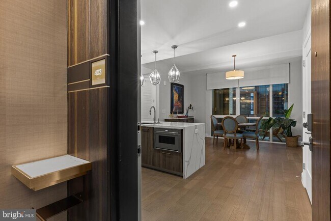 Primary Photo - 1330 Lancaster St