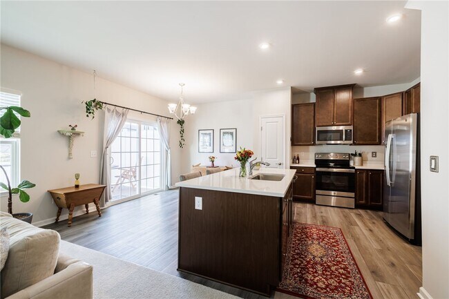 Building Photo - 23 Keuka Ln