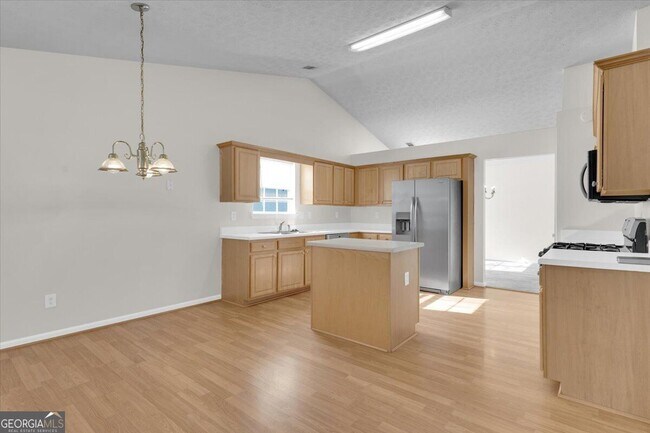 Building Photo - 2343 Cove Lake Way