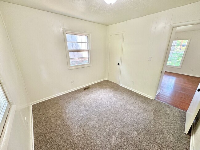 Building Photo - Statesville - 3BR/1BA