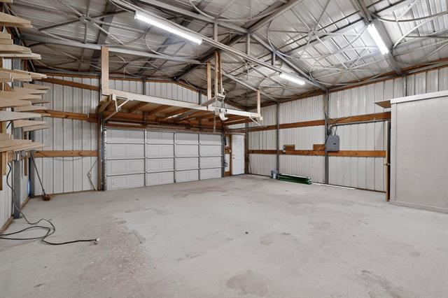 Building Photo - 6553 Private Rd 2270