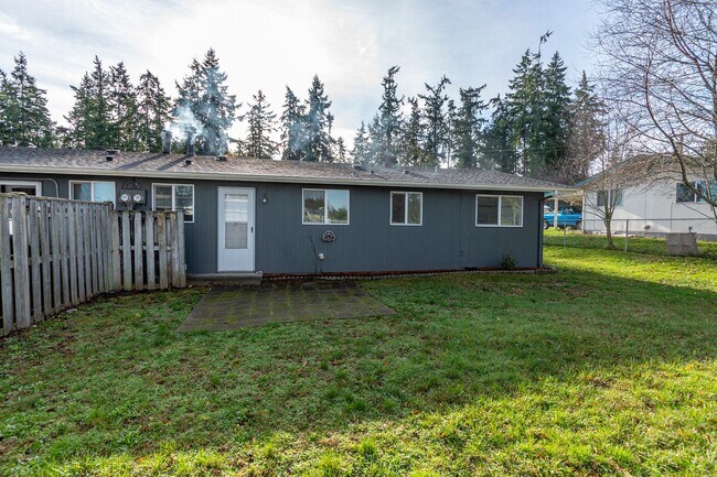 Building Photo - 850 SW 6th Ave