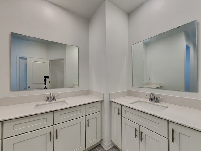 Building Photo - 3115 Country Side Dr