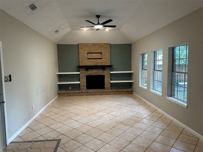 Building Photo - 13634 Cedar Point Dr