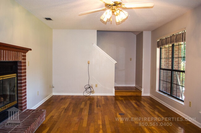 Building Photo - Beautiful Large home off of Mahan