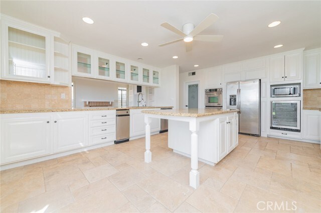 Building Photo - 22201 Wayside