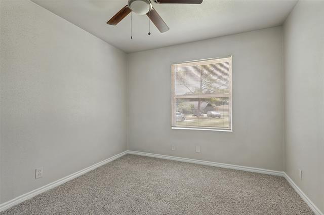 Building Photo - 3221 Ridgeview Cir
