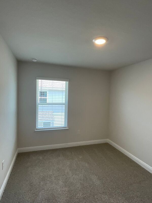 Building Photo - 5718 Stellarjay St