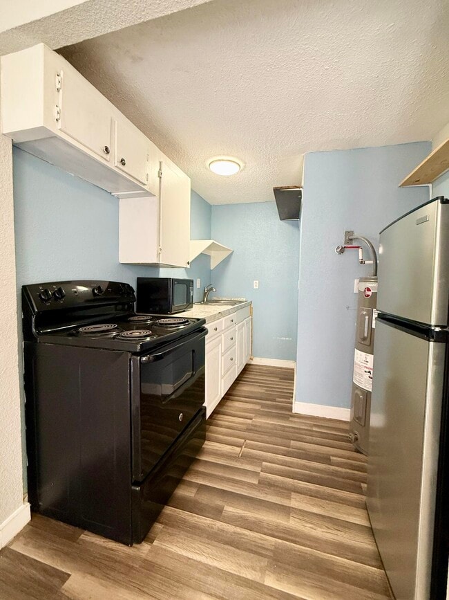 Building Photo - 2109 22nd St