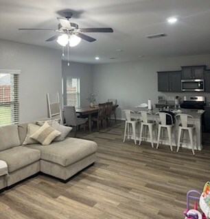 Building Photo - 860 Moonwake Dr