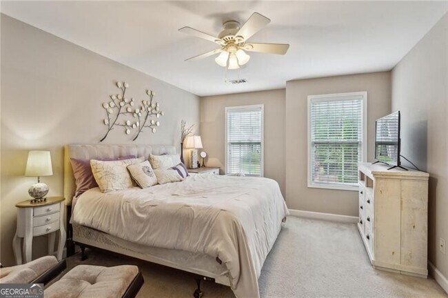 Building Photo - 1124 Promontory Dr