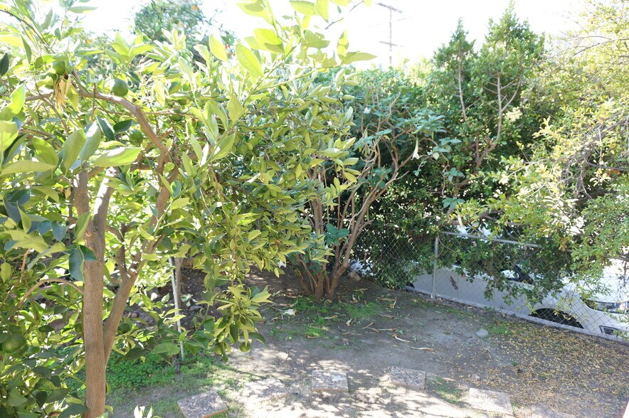 Building Photo - 3948 Pennsylvania Ave