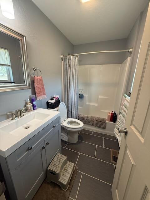 Building Photo - 602 W Front St