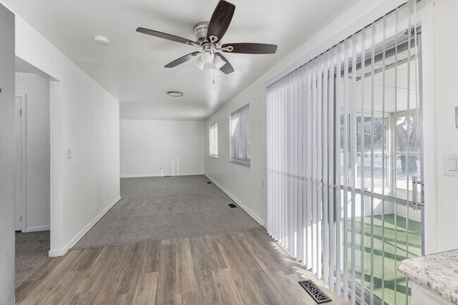 Building Photo - Newly Renovated