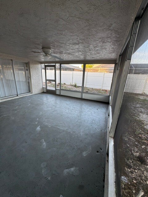 Building Photo - 11010 Tamarix Ave