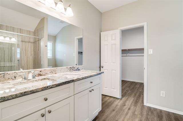 Building Photo - 2612 Redwood St