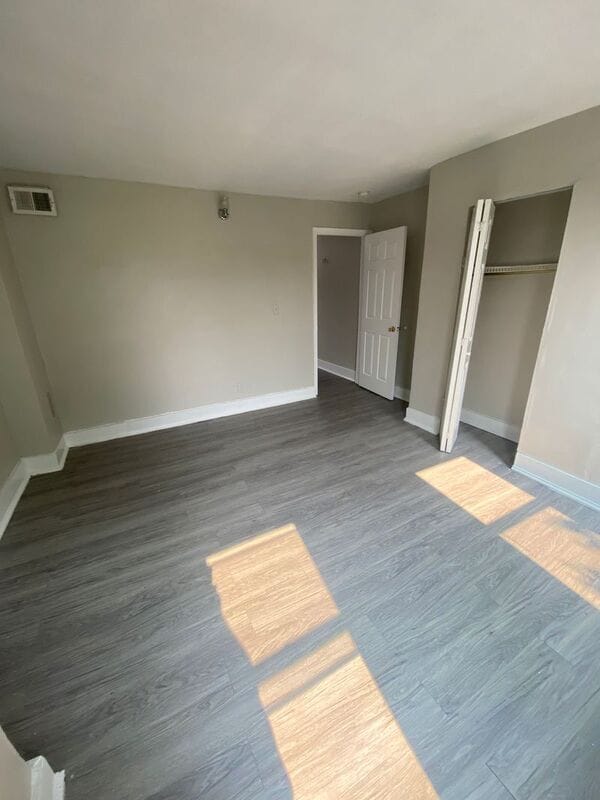 Building Photo - 351 Greenmount Ave