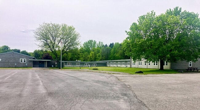 Primary Photo - Festival Gardens