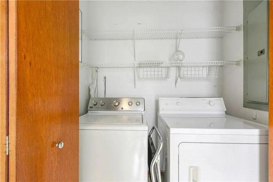 Building Photo - 53401 LA-433
