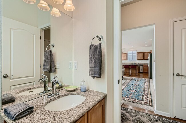Building Photo - Furnished 4 Bedroom in Anthem Highlands