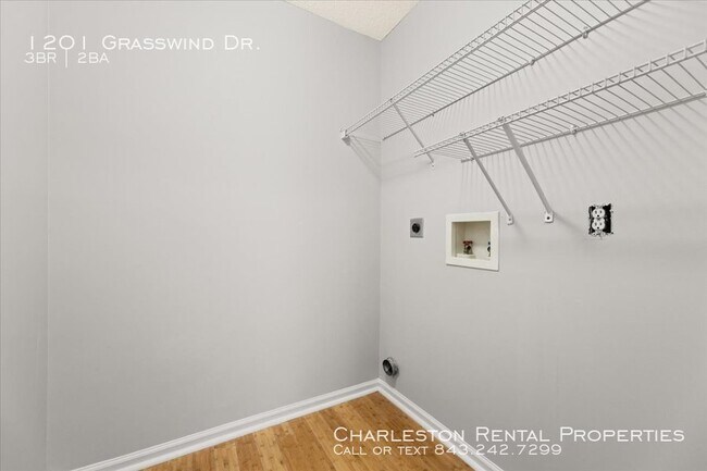 Building Photo - 1201 Grasswind Dr
