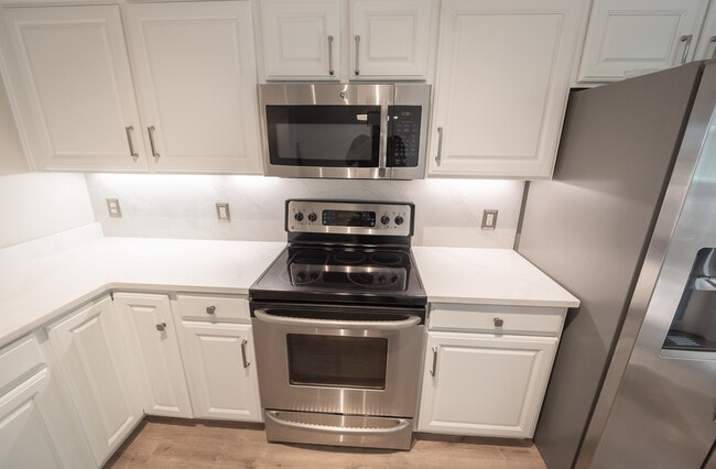 Building Photo - 2922 Duvalla Ave