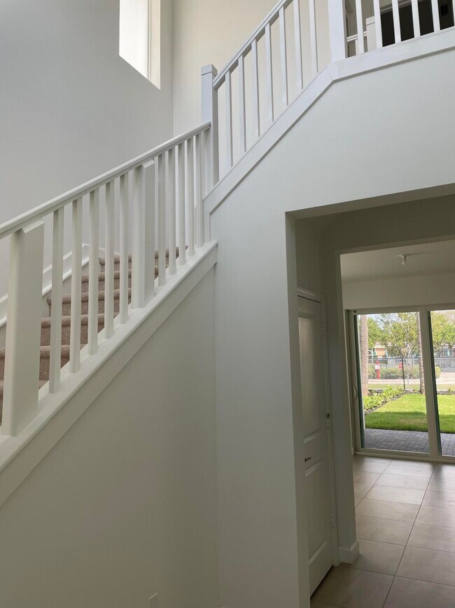 Building Photo - 1535 Verawood Ln