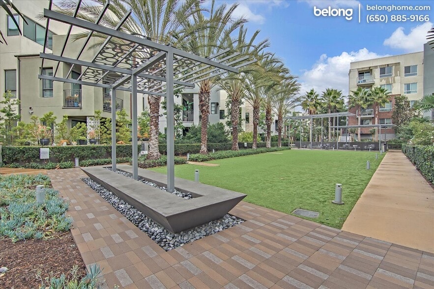 Building Photo - 12655 Bluff Creek Dr