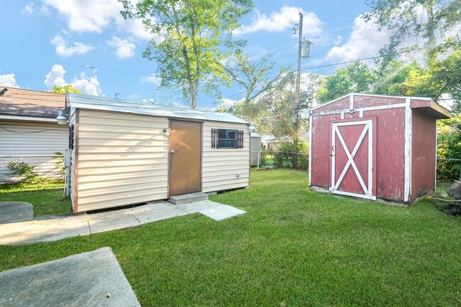 Building Photo - 10214 Rockaway Dr