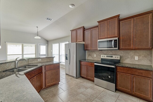 Building Photo - 3303 Woodchuck Rd