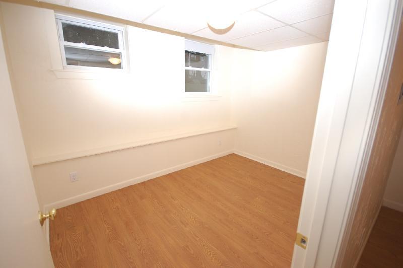 Building Photo - 8 Vinal St