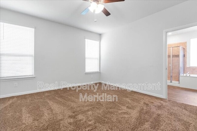 Building Photo - 1125 Ferncliff Dr