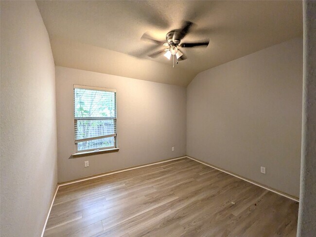 Building Photo - 14013 Zippo Way