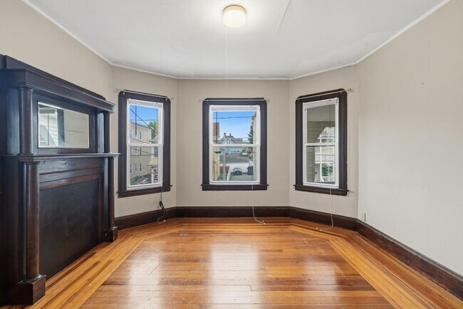 Building Photo - 43 Elmdale St