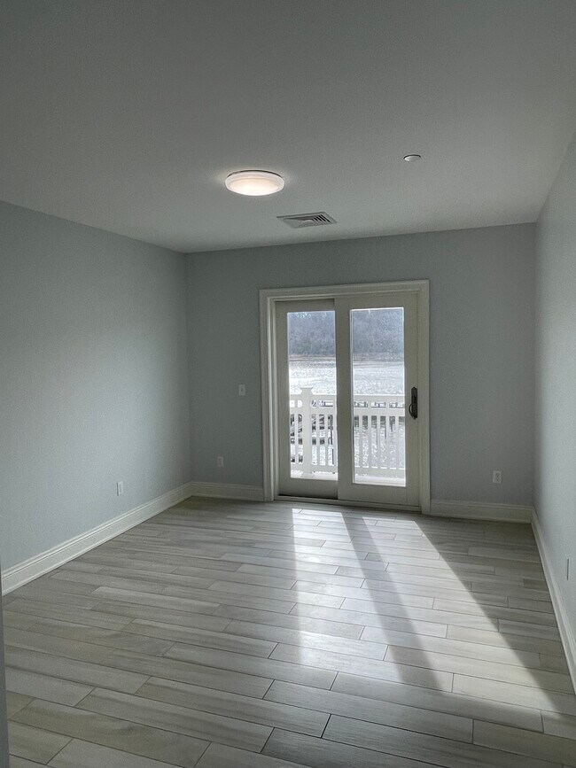 Building Photo - 270 Ocean Ave