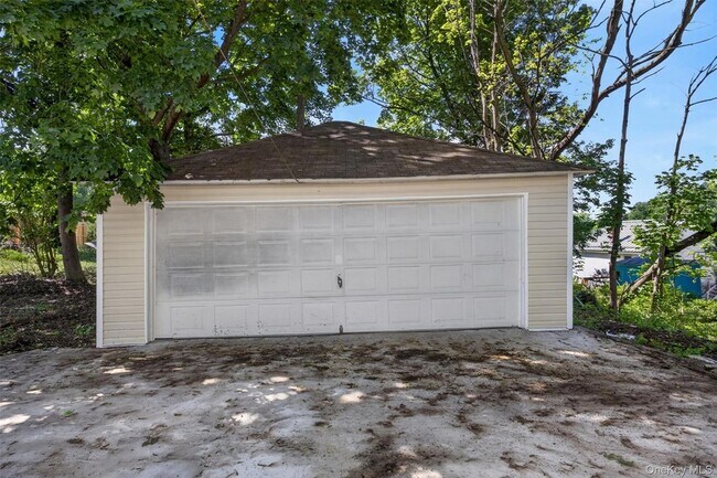 Building Photo - 60 Jeanibo Rd