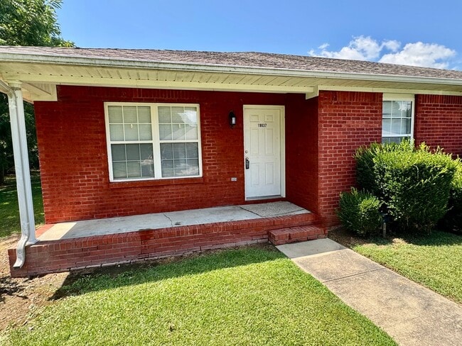 Primary Photo - Quiet Country Duplex off Copeland Rd in To...
