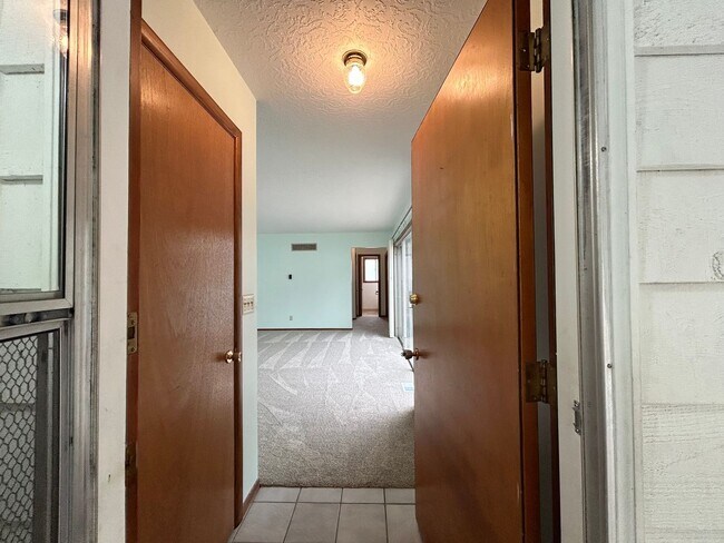 Building Photo - sw114th