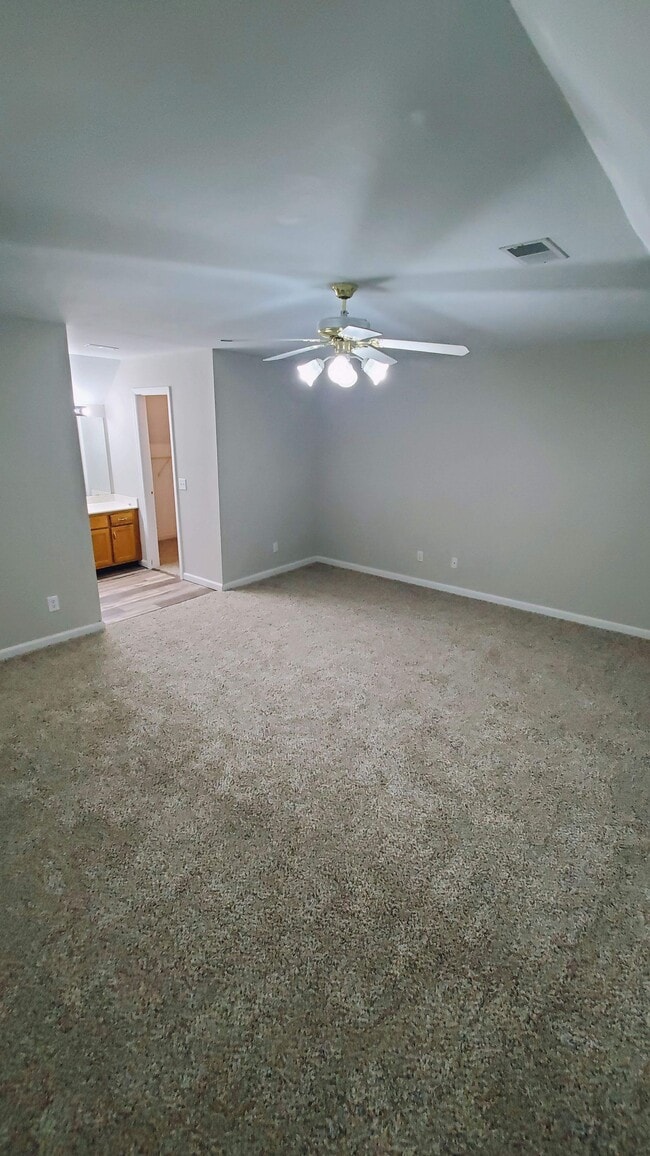 Building Photo - 1126 Lenny Ln